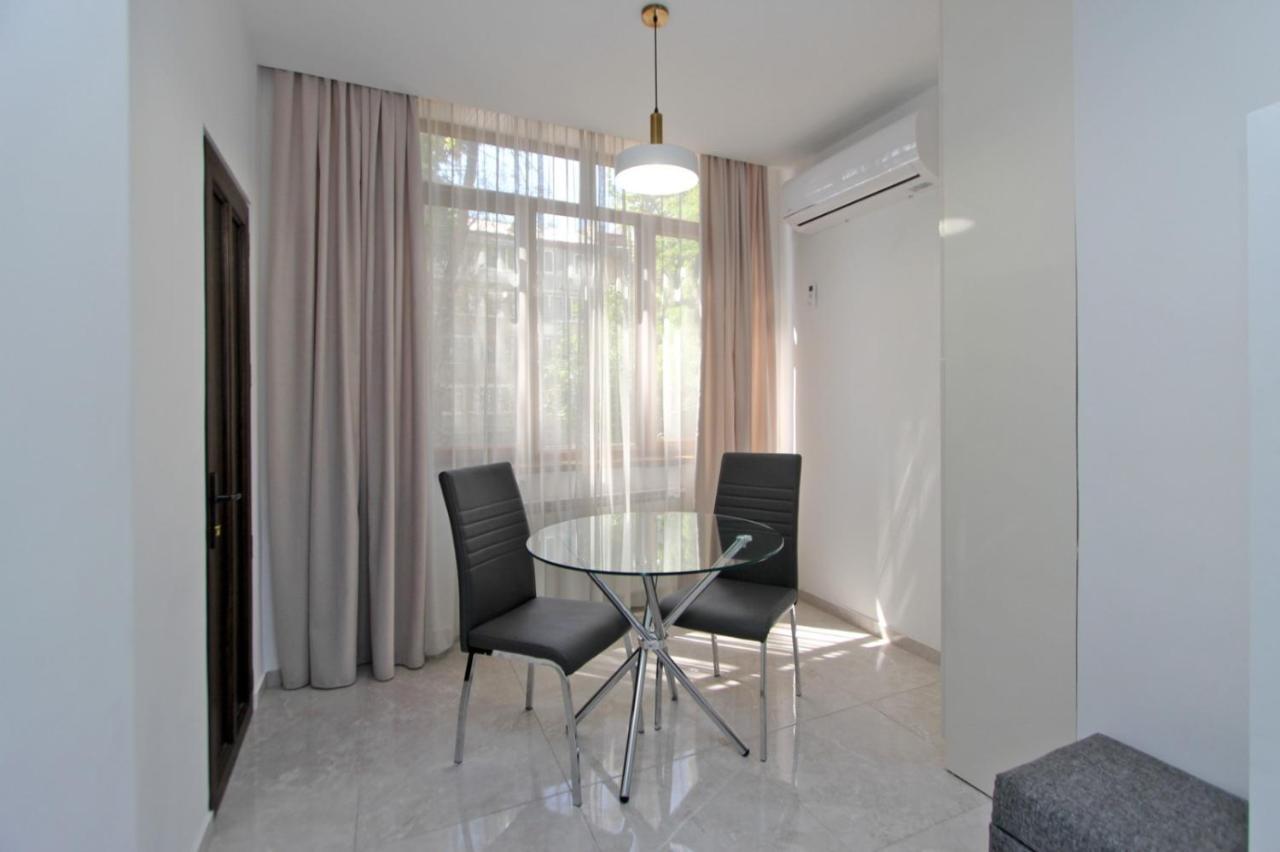 Appartment Lux, 2 Bedroom Jerevan Eksteriør billede